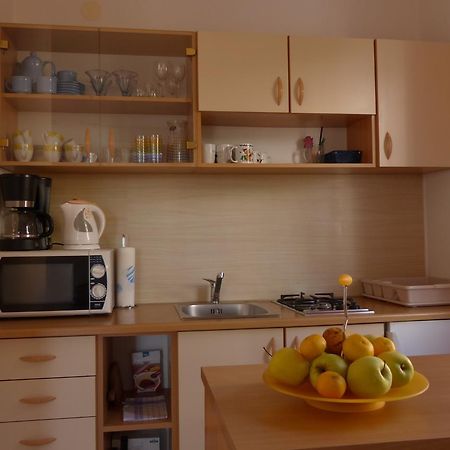 Apartment Petar Sukosan Bagian luar foto