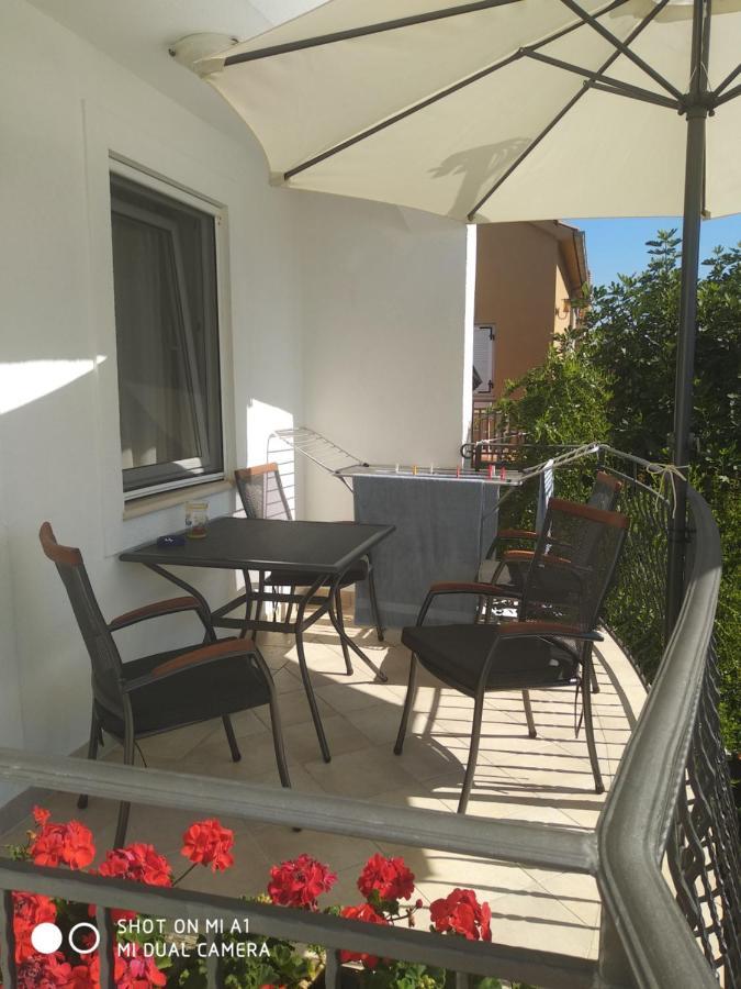 Apartment Petar Sukosan Bagian luar foto
