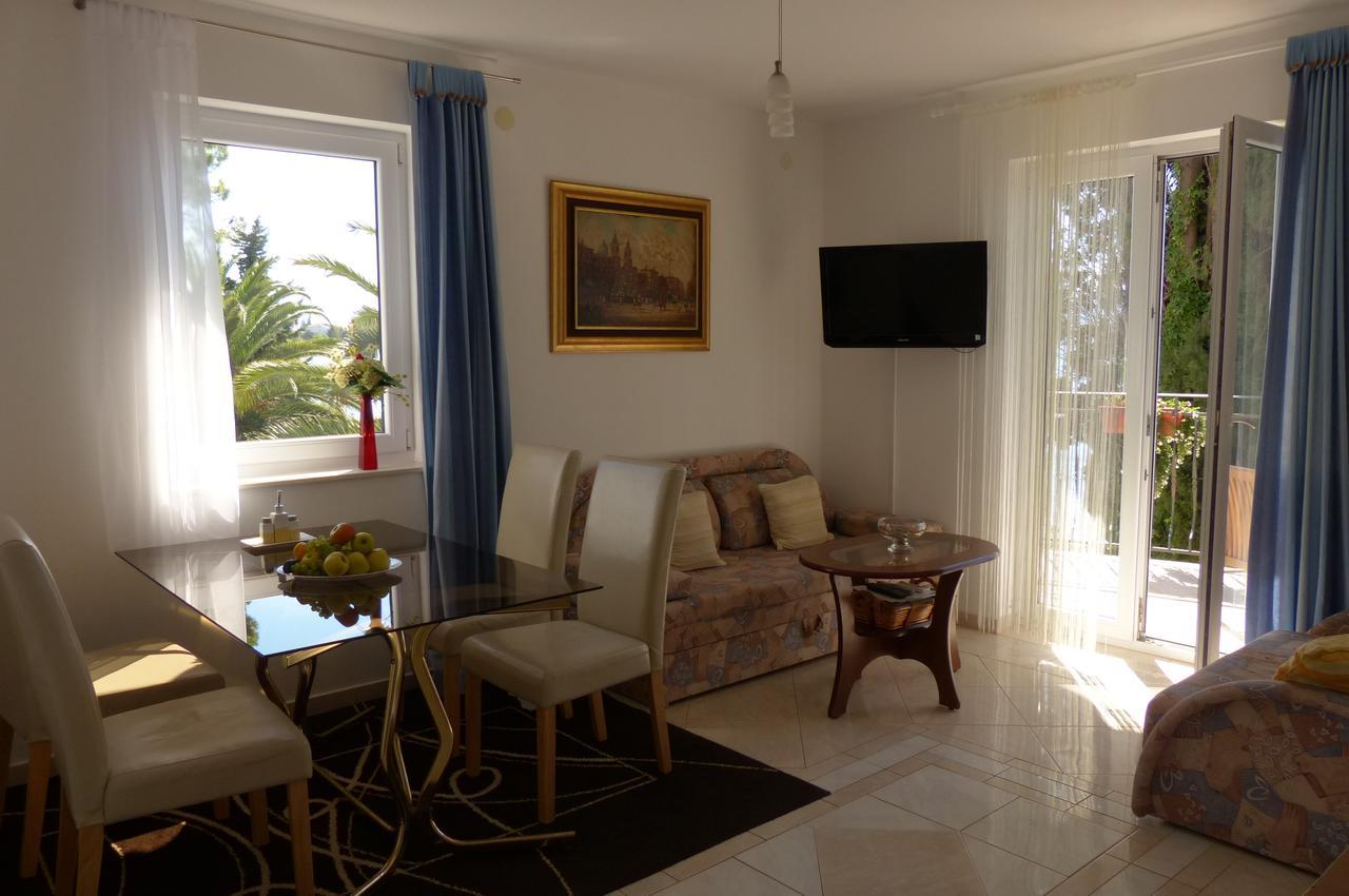 Apartment Petar Sukosan Bagian luar foto