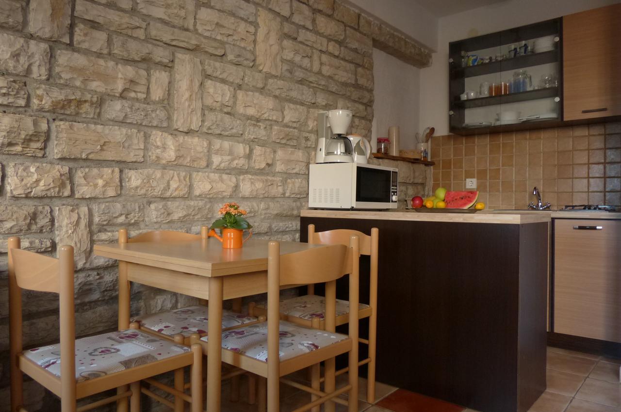 Apartment Petar Sukosan Bagian luar foto
